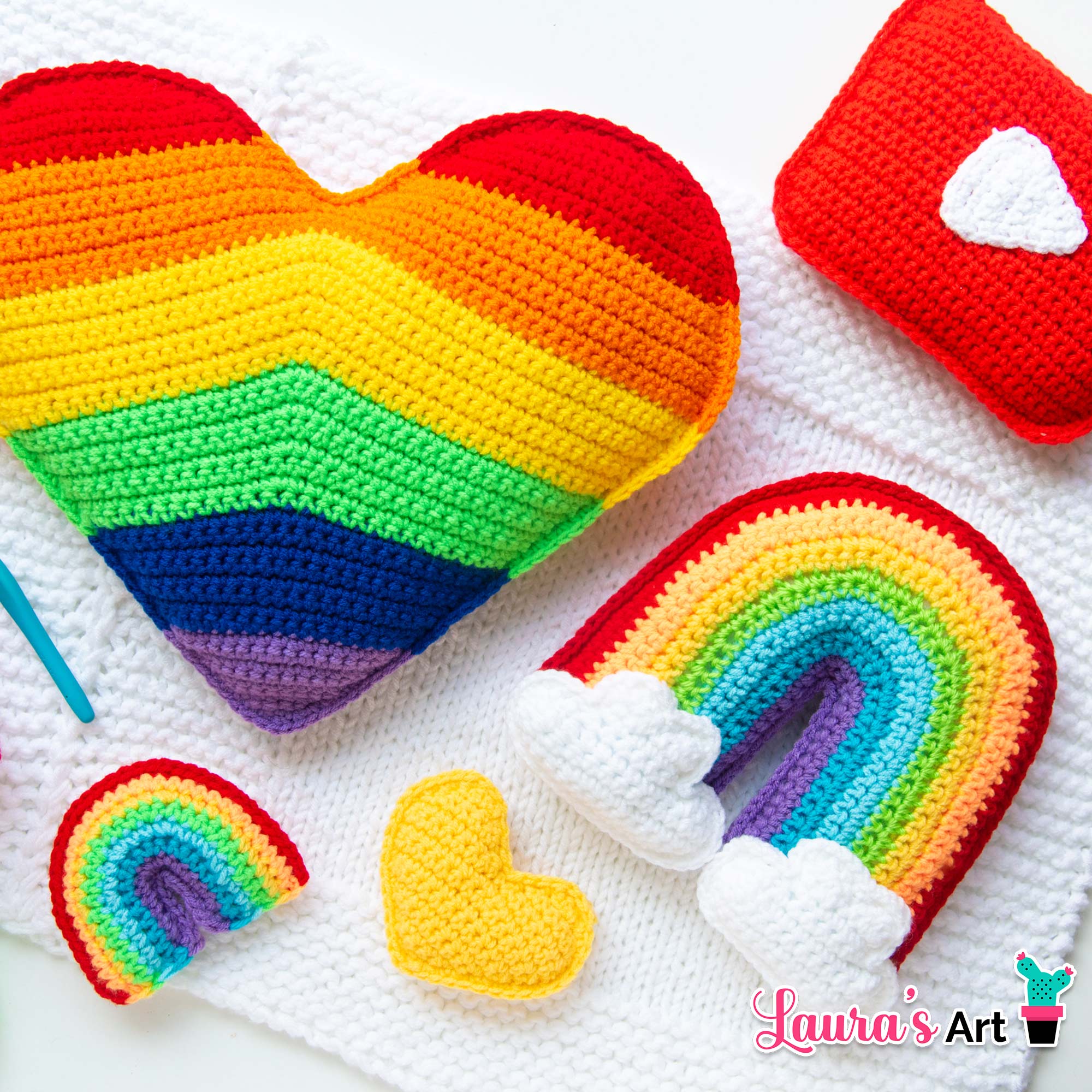 Corazón de Arcoíris a Crochet - Pride Crochet Heart